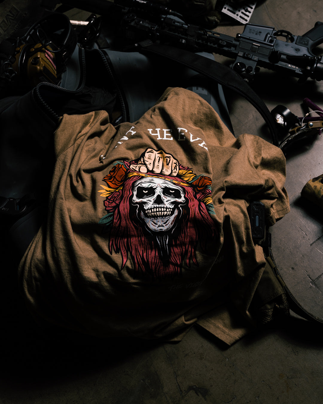"Hunt The Evil" T-Shirt Tan